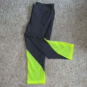 Nike Dri-Fit 3/4 Leggings